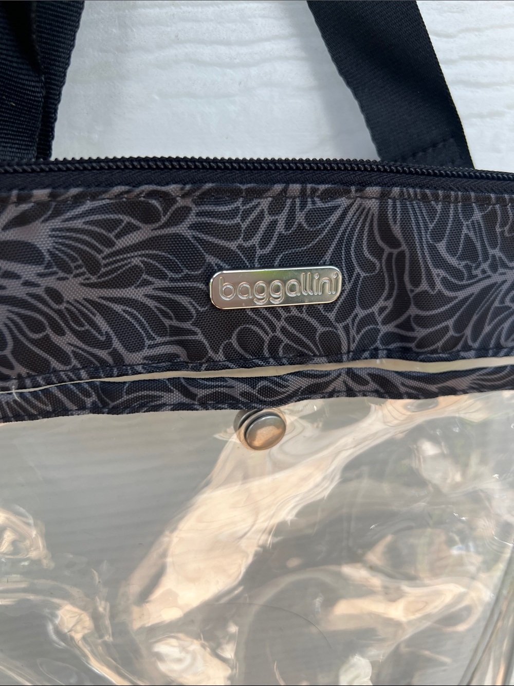 Baggallini Clear Crossbody with Black Floral Trim - Picture 3 of 7